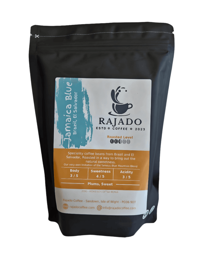 Coffee Blend & Biscuit Break pack featuring Rajado coffee with notes of plums and sweetness, roasted specialty coffee.